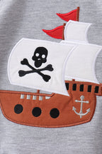 Gray Ship Applique Bubble