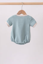 Blue gray Puppy embroidery bubble