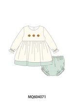 Beige turkey embroidery bloomer set